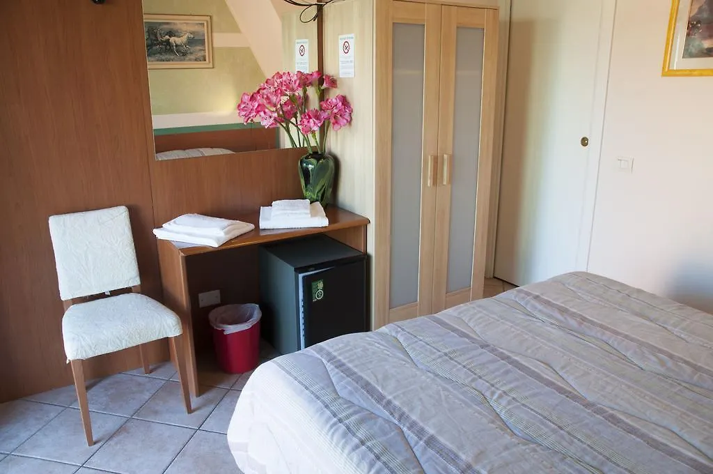 Villa Chiara Lazise 0*,