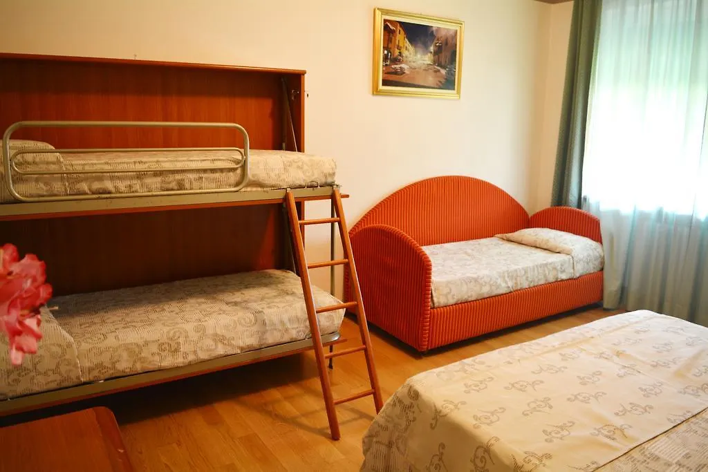 Villa Chiara Lazise 0*,